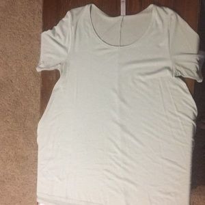 LulaRoe mint colored Perfect Tee.